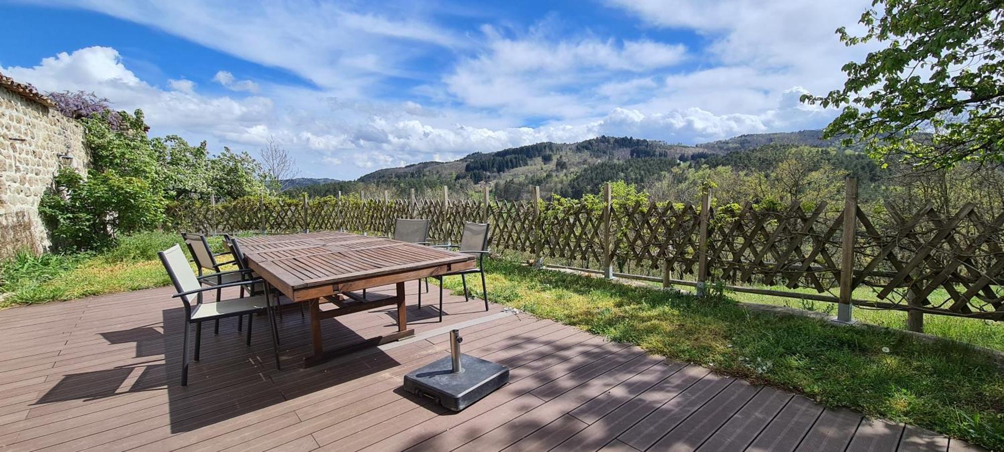 Gites Domaine De Silhac Ardeche 外观 照片